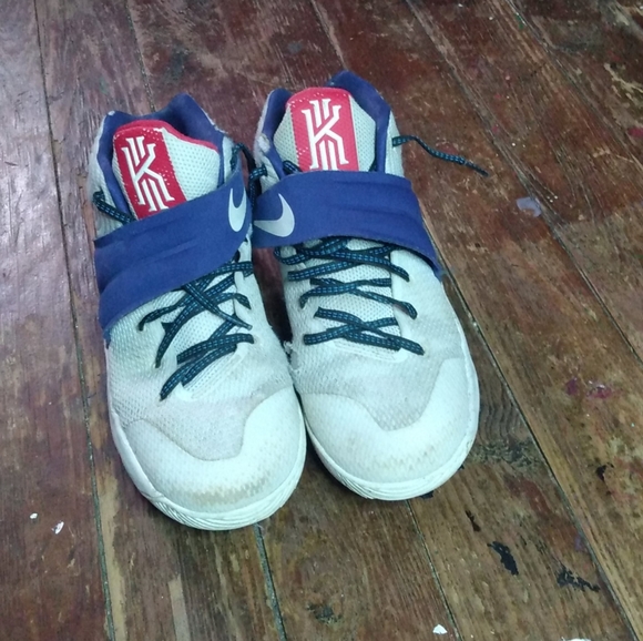 Nike shoes - Picture 4 of 4